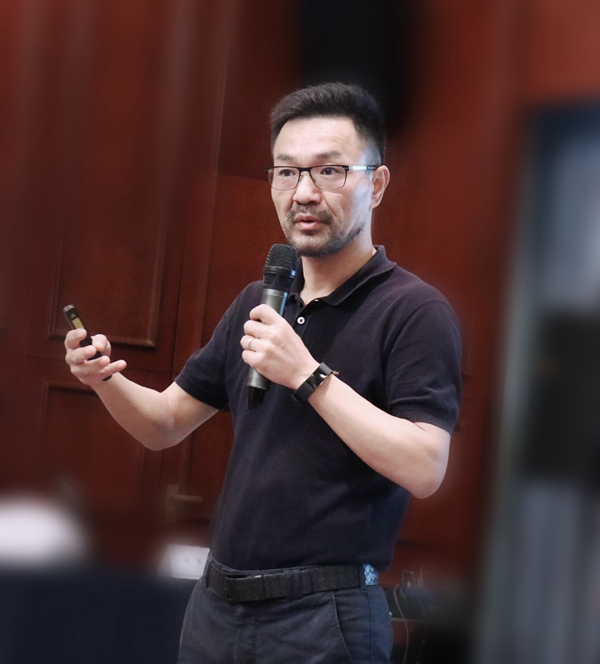 托普云農(nóng)董事長陳渝陽